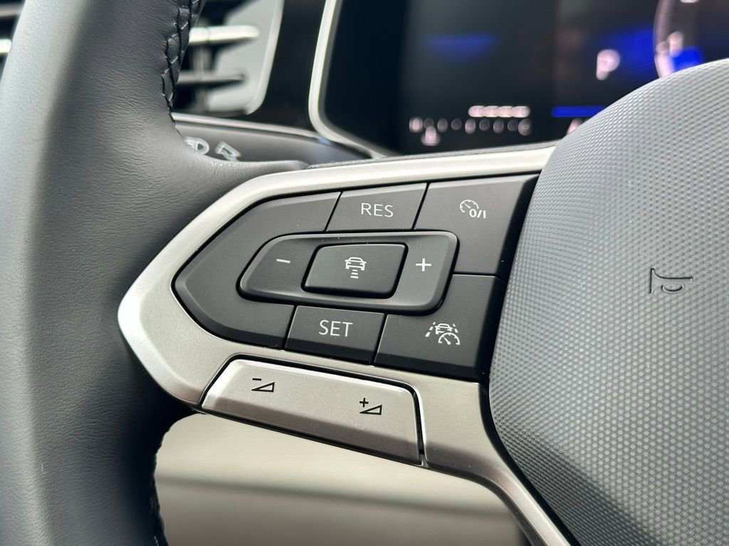 New 2026 Volkswagen Jetta SE FWD image 13