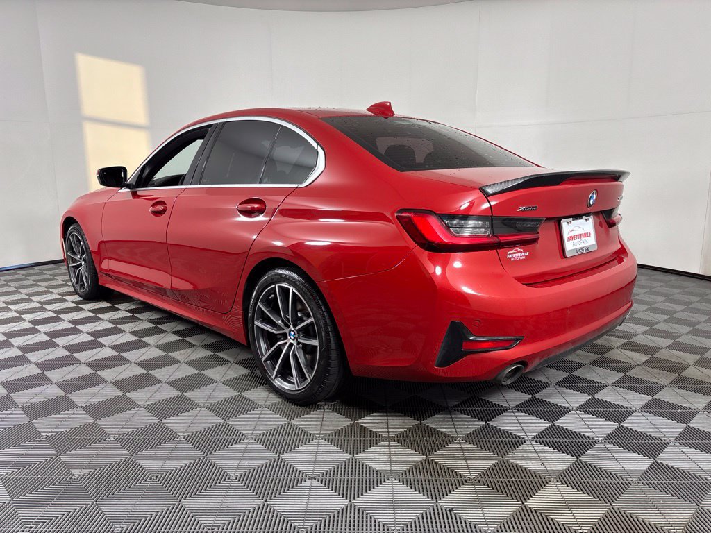 Used 2021 BMW 330i xDrive Sedan w/ Premium Package AWD/4WD image 18