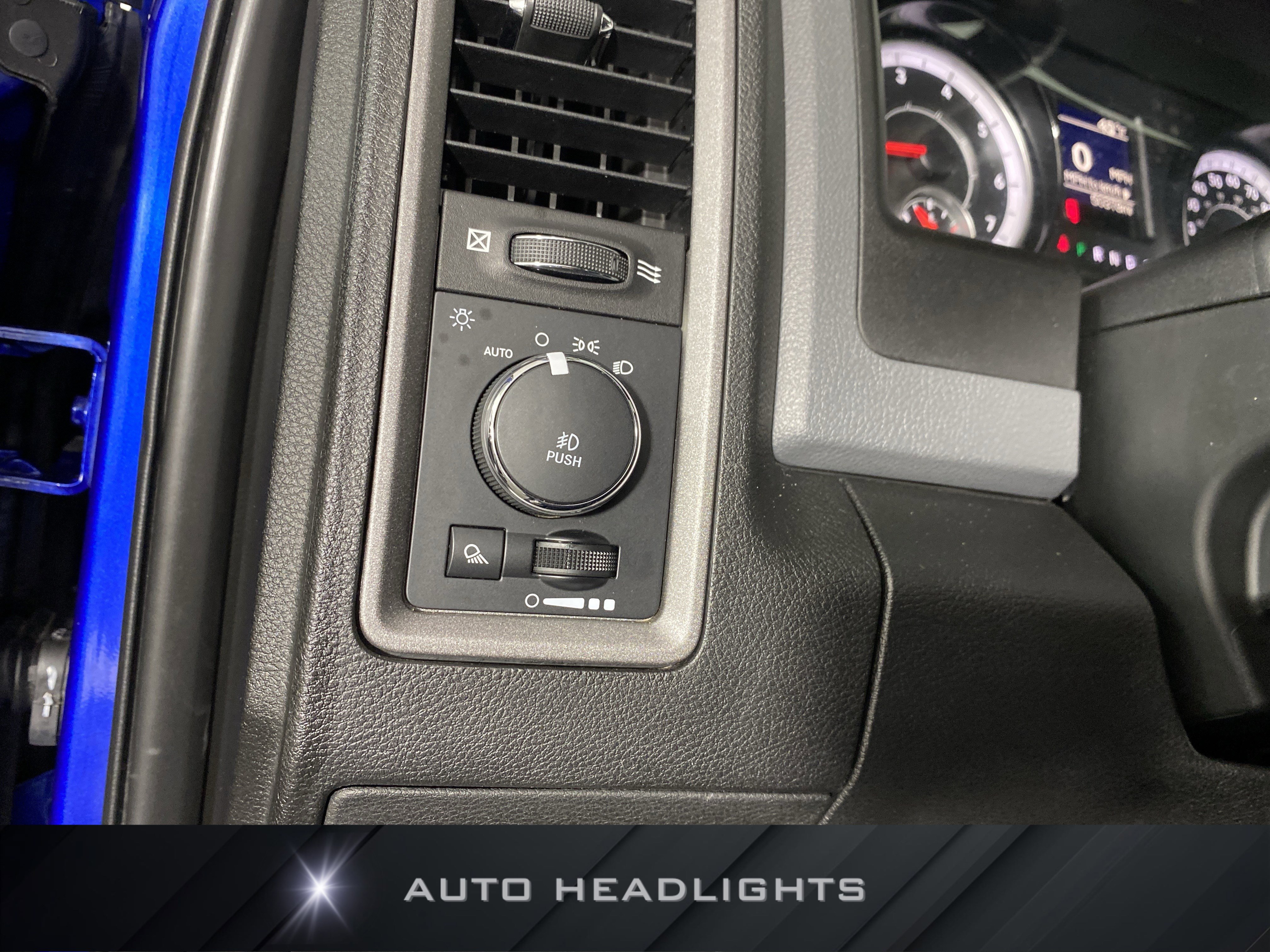 Used 2019 RAM 1500 Express AWD/4WD image 21