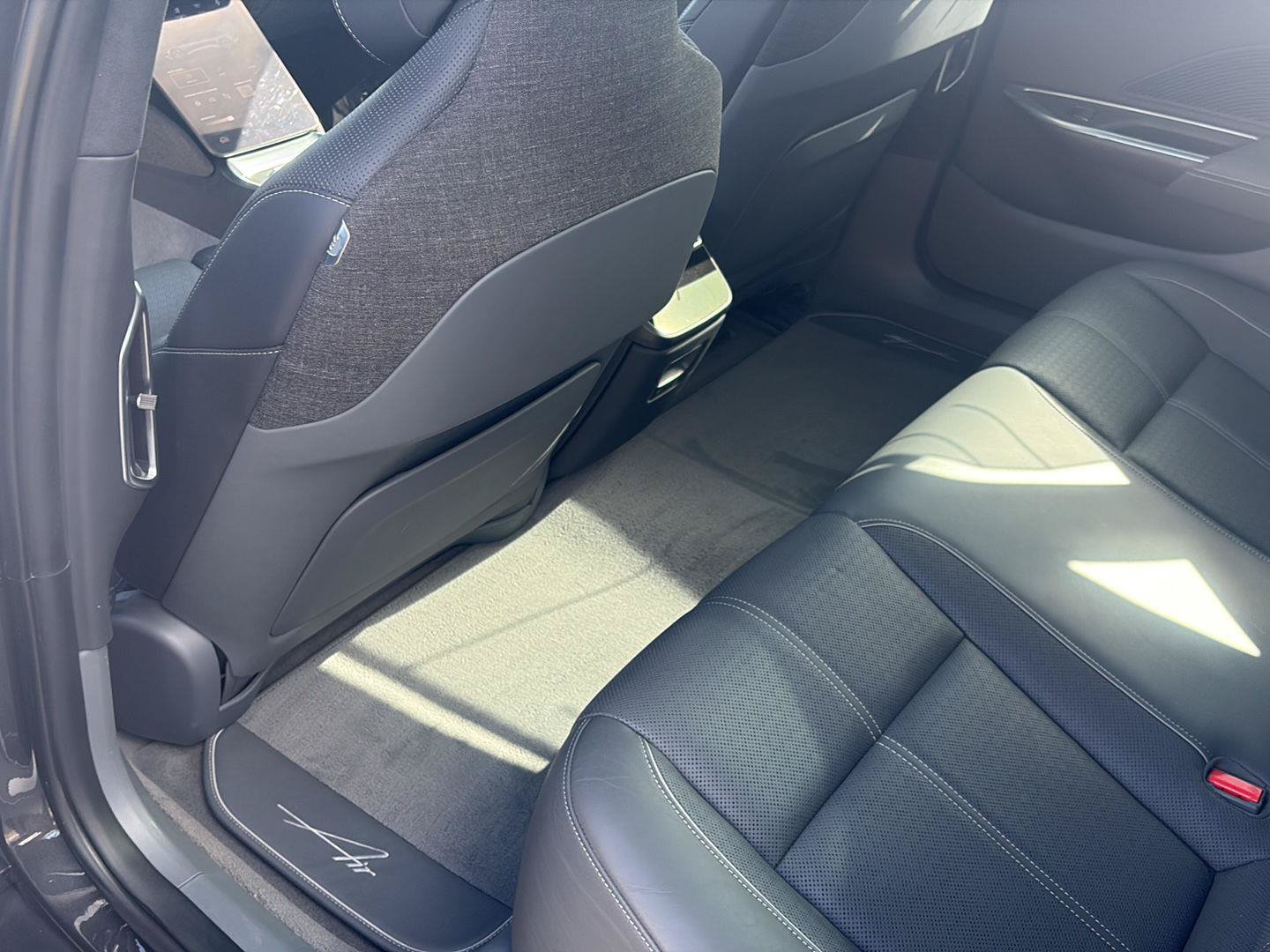 Used 2022 Lucid Air Grand Touring AWD/4WD image 27