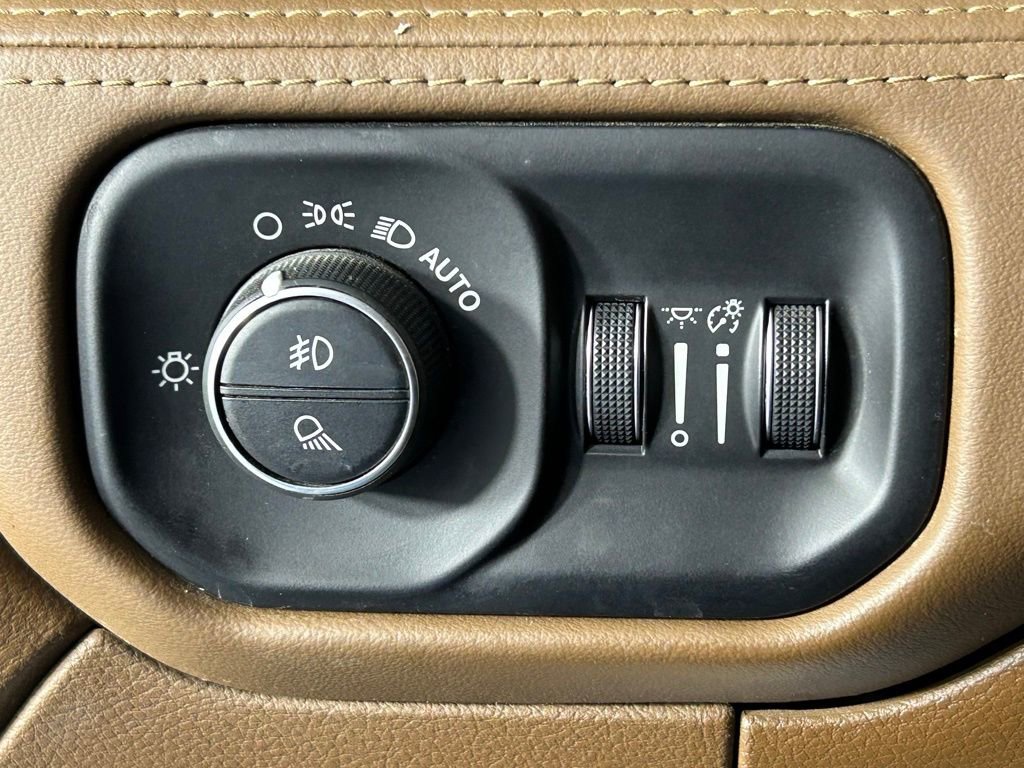 Used 2022 RAM 3500 Limited image 30