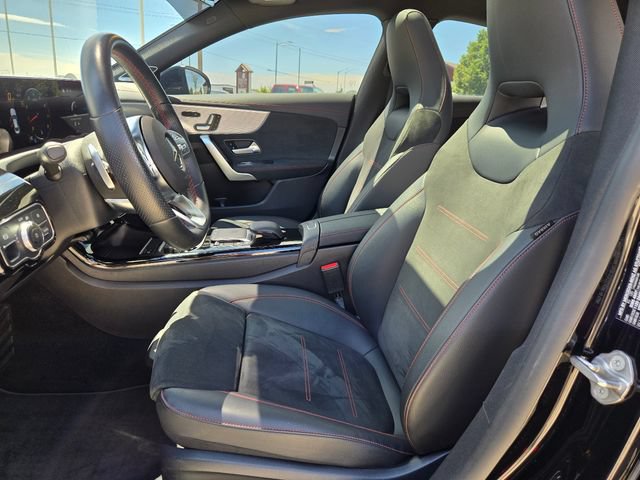 Used 2021 Mercedes-Benz CLA 250 4MATIC image 4