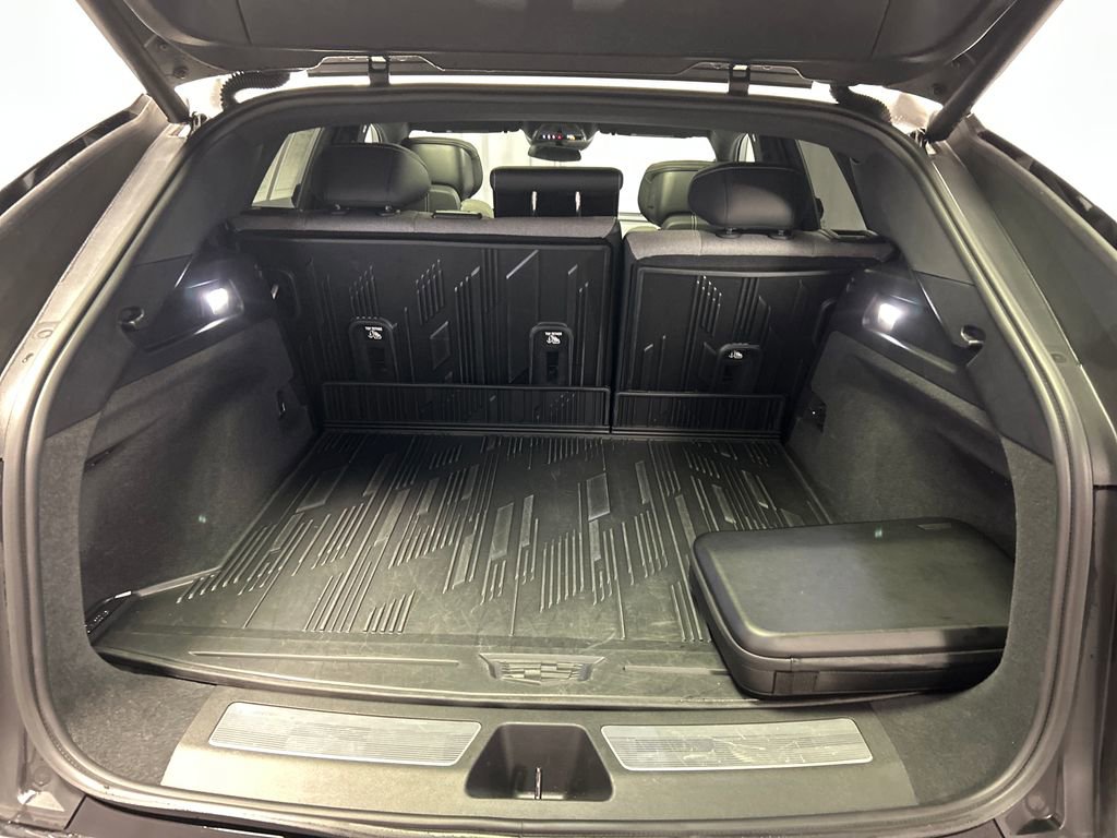 Used 2024 Cadillac Lyriq Tech image 25