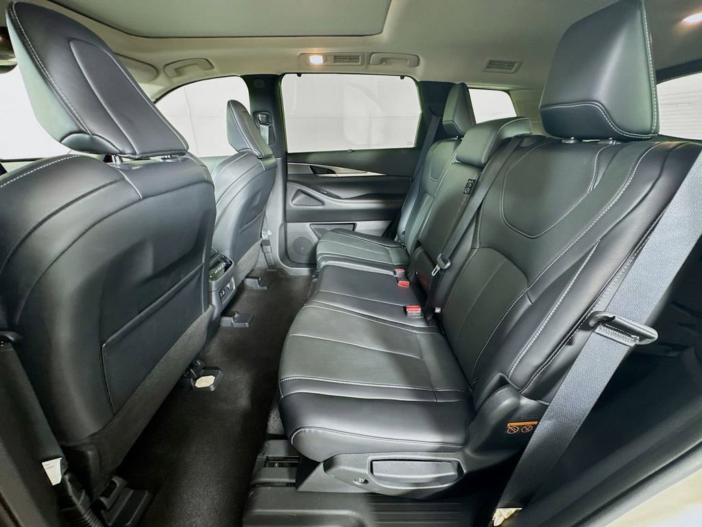 Used 2023 INFINITI QX60 Luxe w/ Cargo Package AWD/4WD image 29