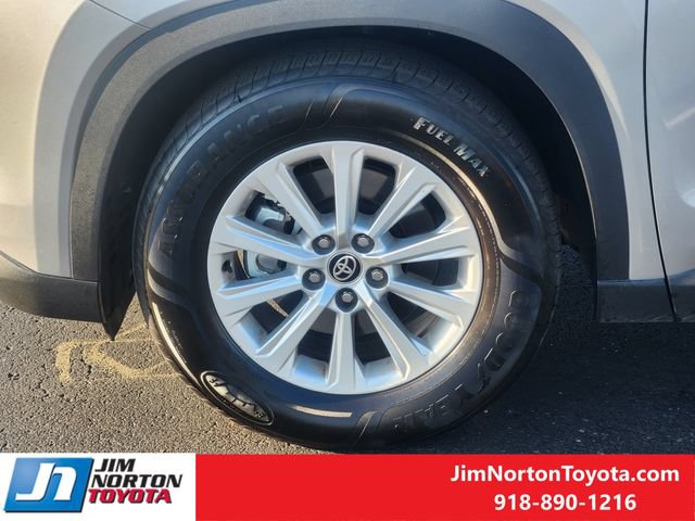 Used 2026 Toyota Grand Highlander FWD image 12