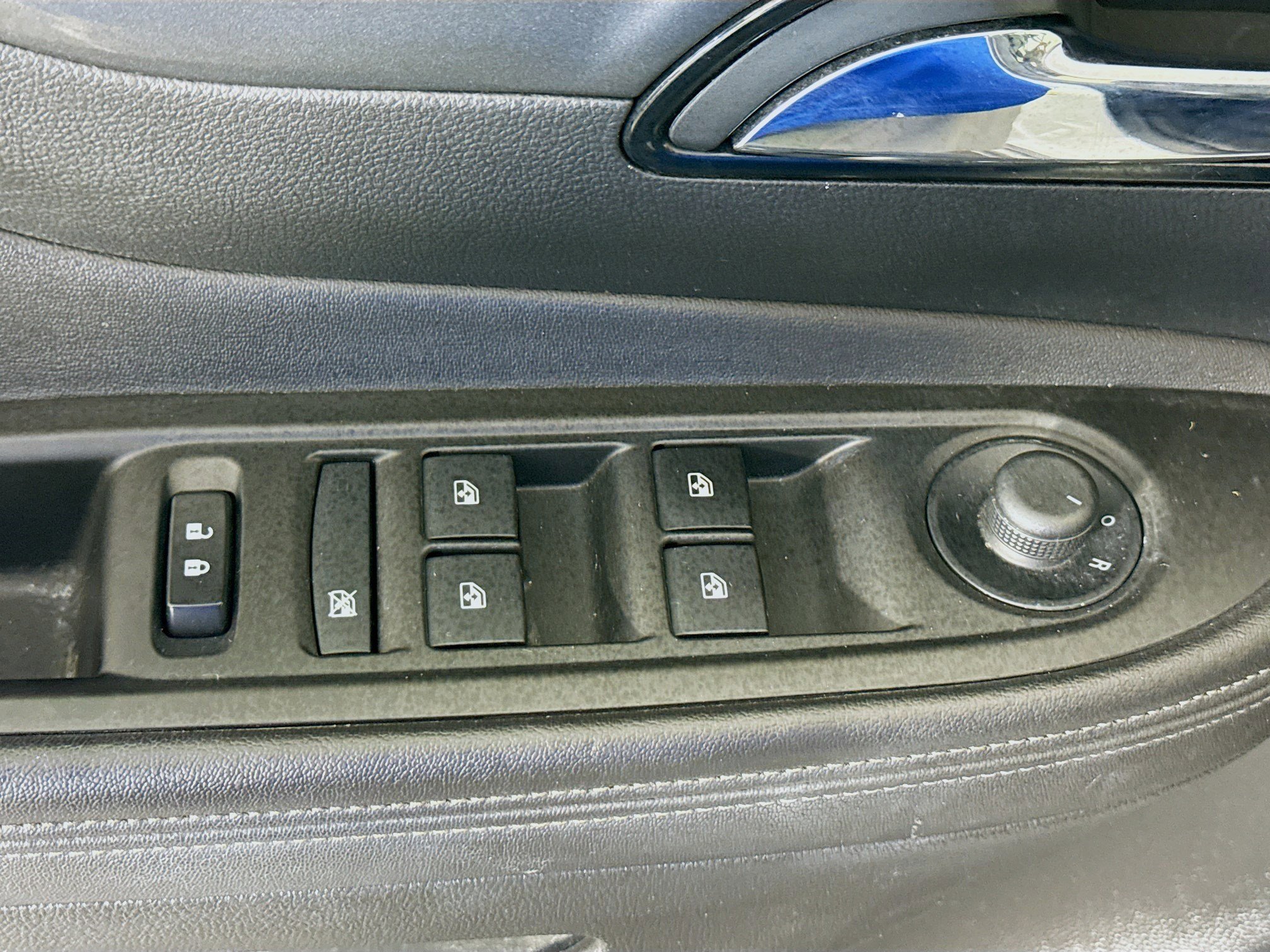 Used 2017 Buick Encore Preferred image 24