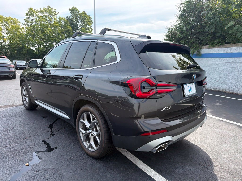 Used 2022 BMW X3 sDrive30i w/ Premium Package 2 RWD image 3