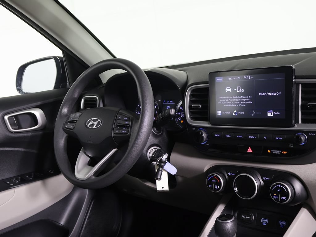 Used 2020 Hyundai Venue SEL FWD image 28