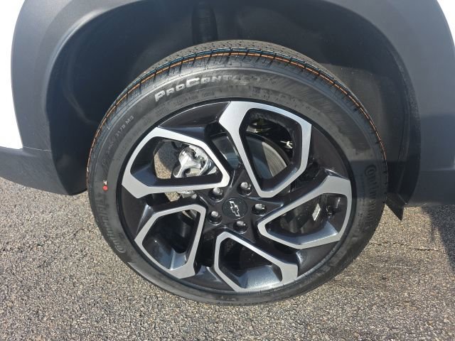 New 2026 Chevrolet Trax RS w/ Driver Confidence Package FWD image 11