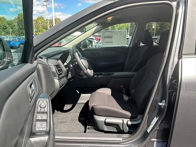 New 2026 Nissan Rogue S image 17