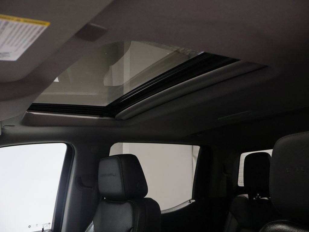 Used 2020 GMC Sierra 1500 Denali w/ Technology Package image 12