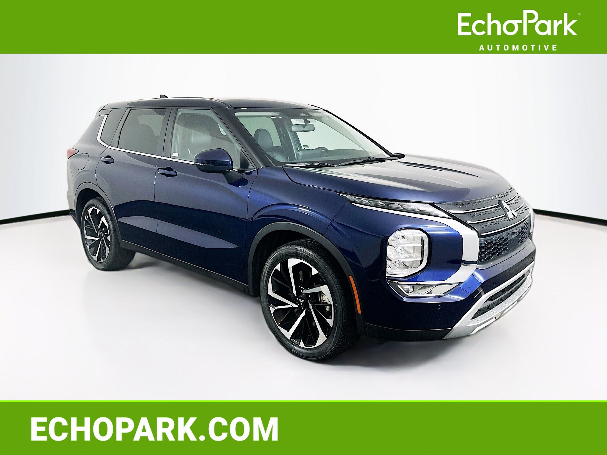 Used 2024 Mitsubishi Outlander SE FWD image 1