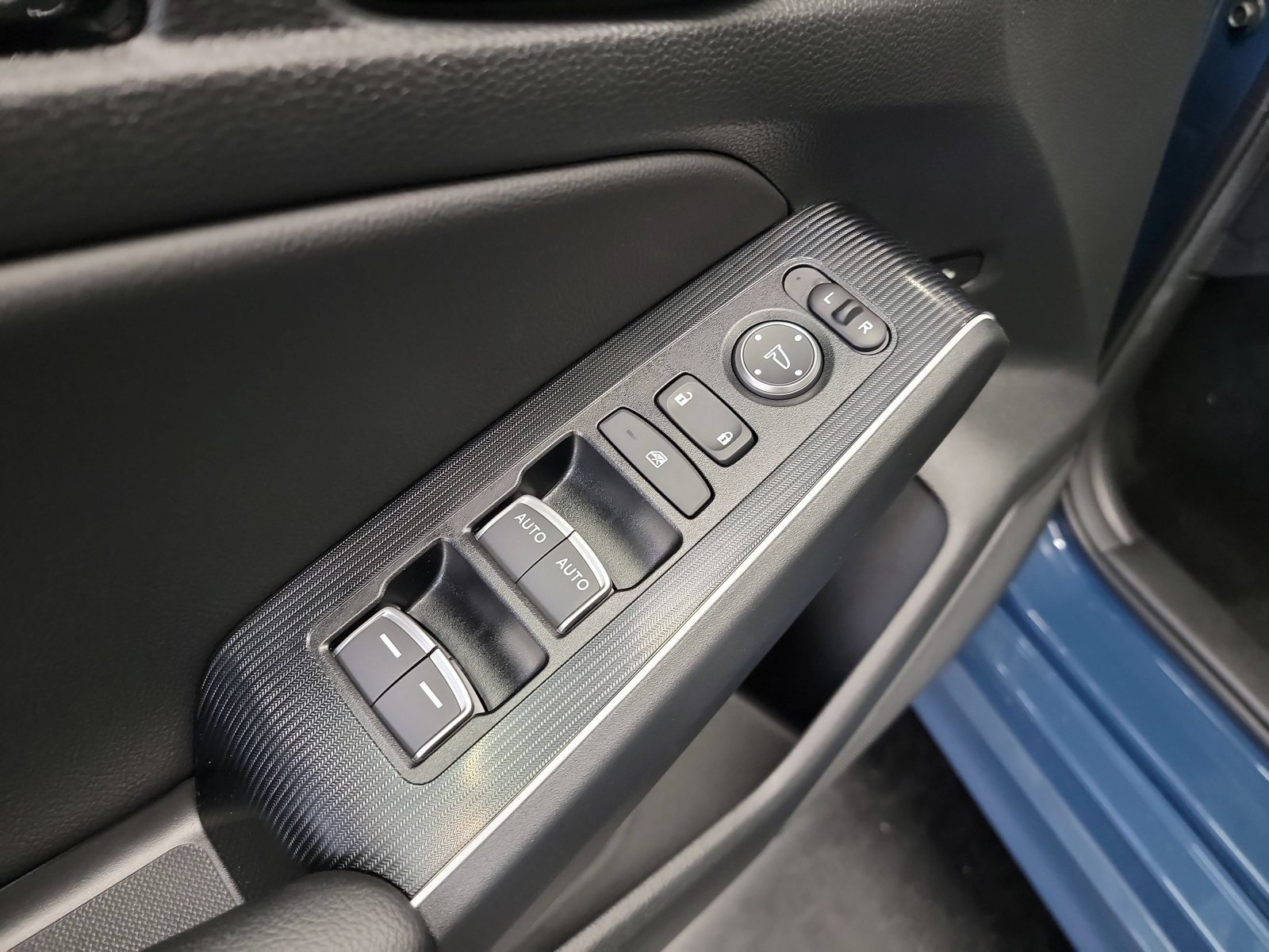 Certified 2025 Honda Civic Sport Touring image 14
