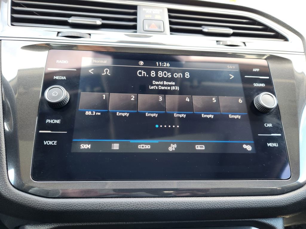 Certified 2024 Volkswagen Tiguan SE image 20