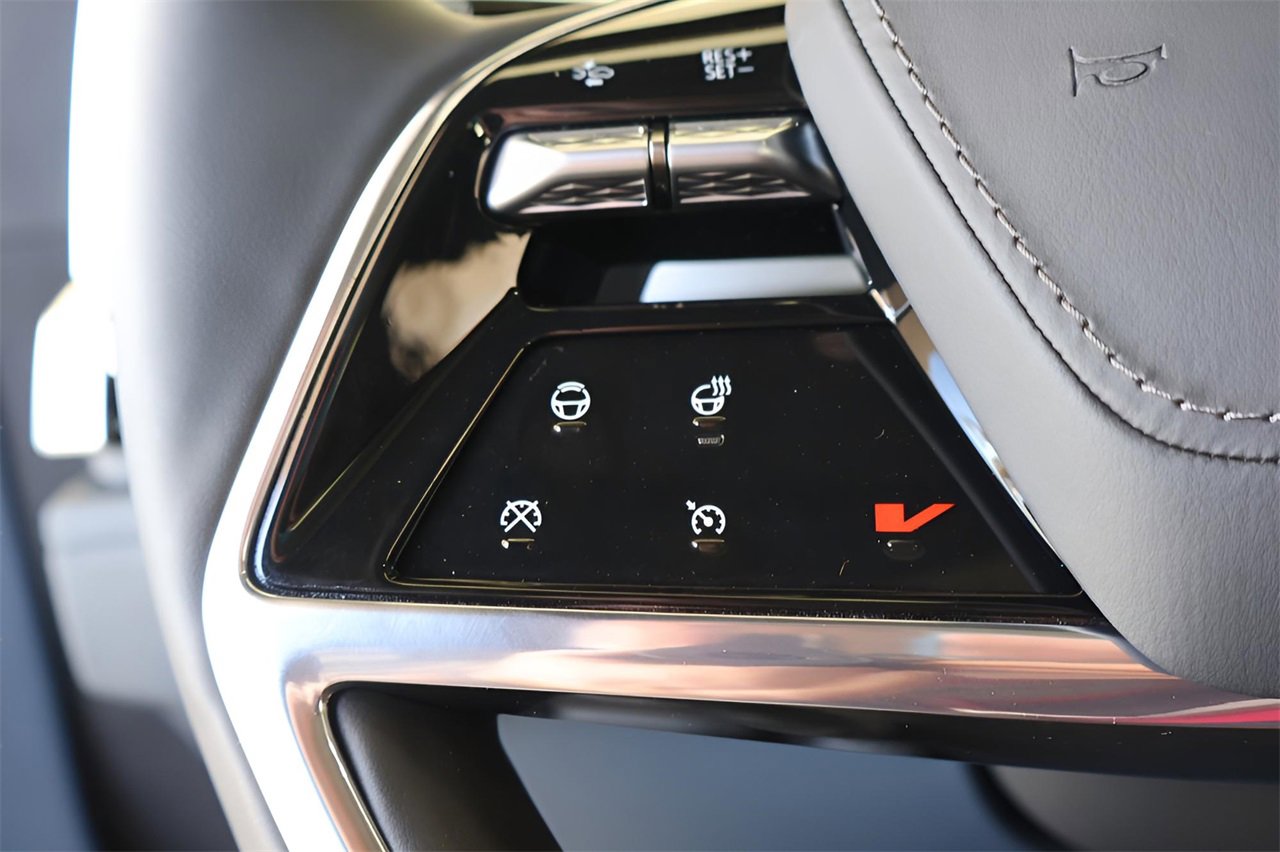 New 2025 Cadillac Escalade IQ Luxury 2 w/ LPO, Radiant Package image 23