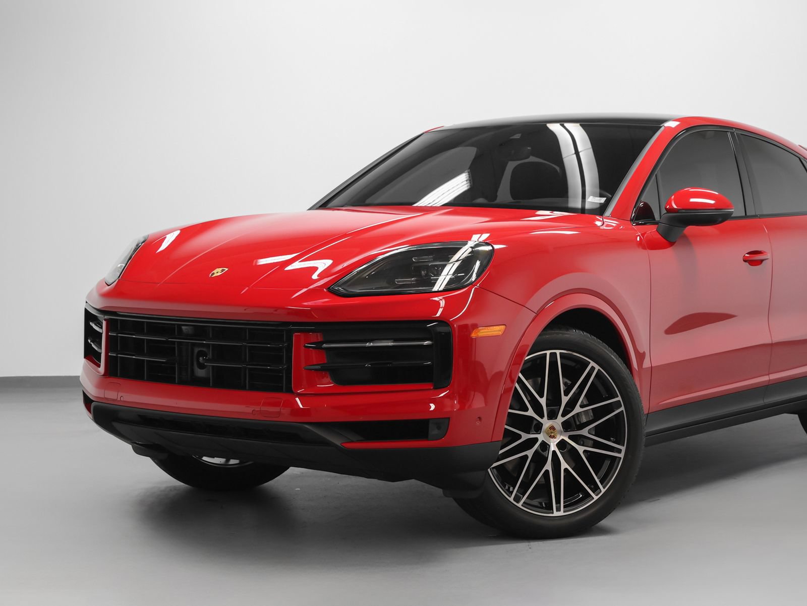 Certified 2024 Porsche Cayenne Coupe AWD/4WD image 7