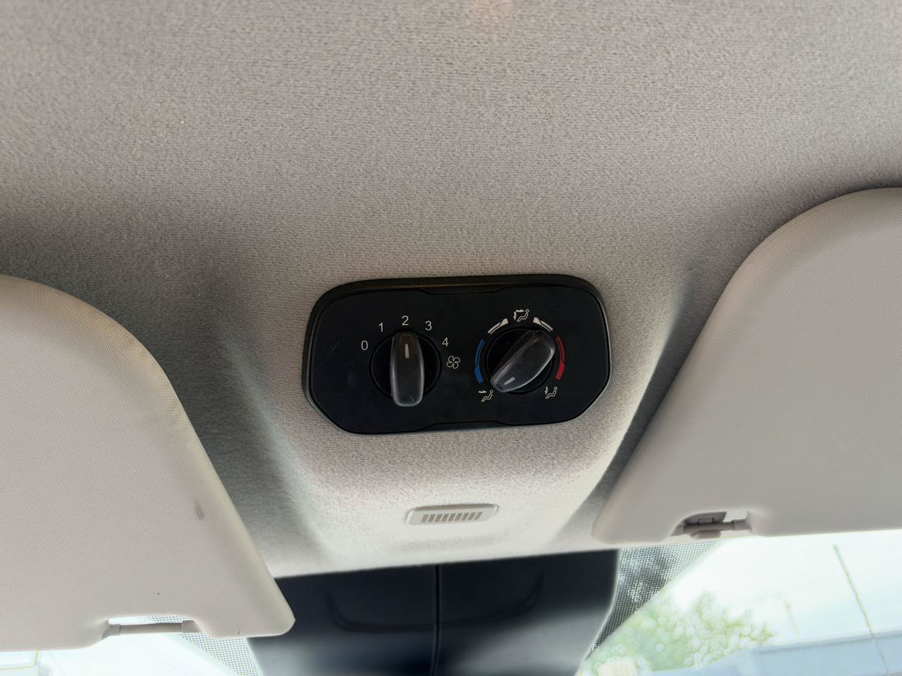 Used 2017 Ford Transit 350 XL RWD image 33