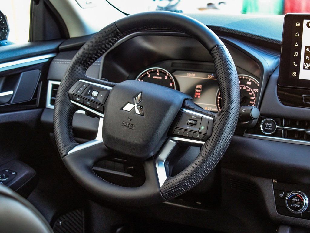 New 2026 Mitsubishi Outlander AWD image 25