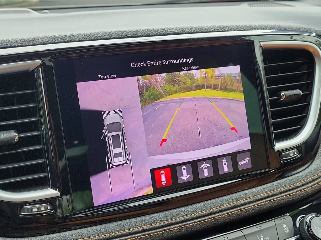 Used 2021 Chrysler Pacifica Pinnacle FWD image 27