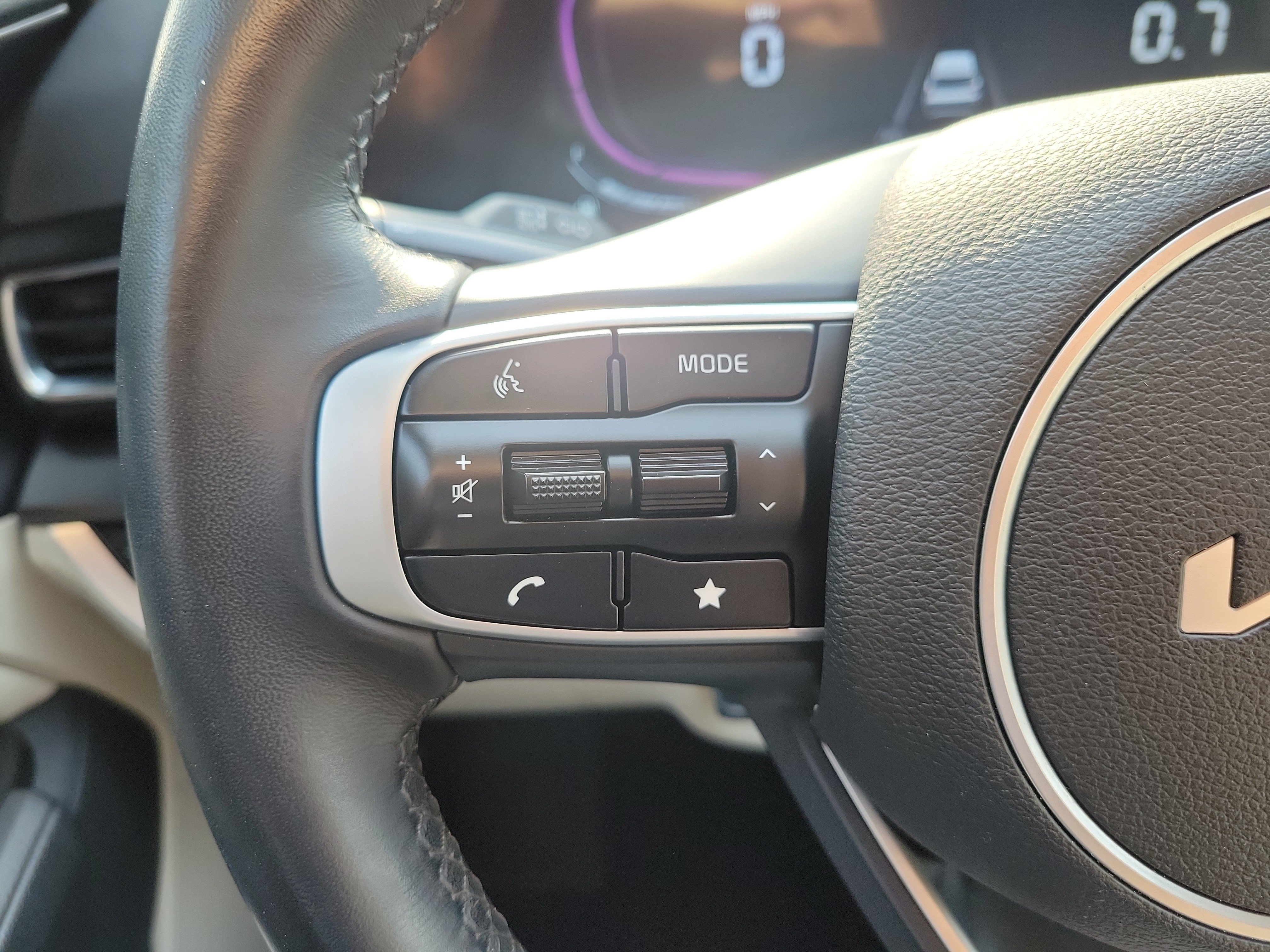 Certified 2024 Kia Sportage EX FWD image 27
