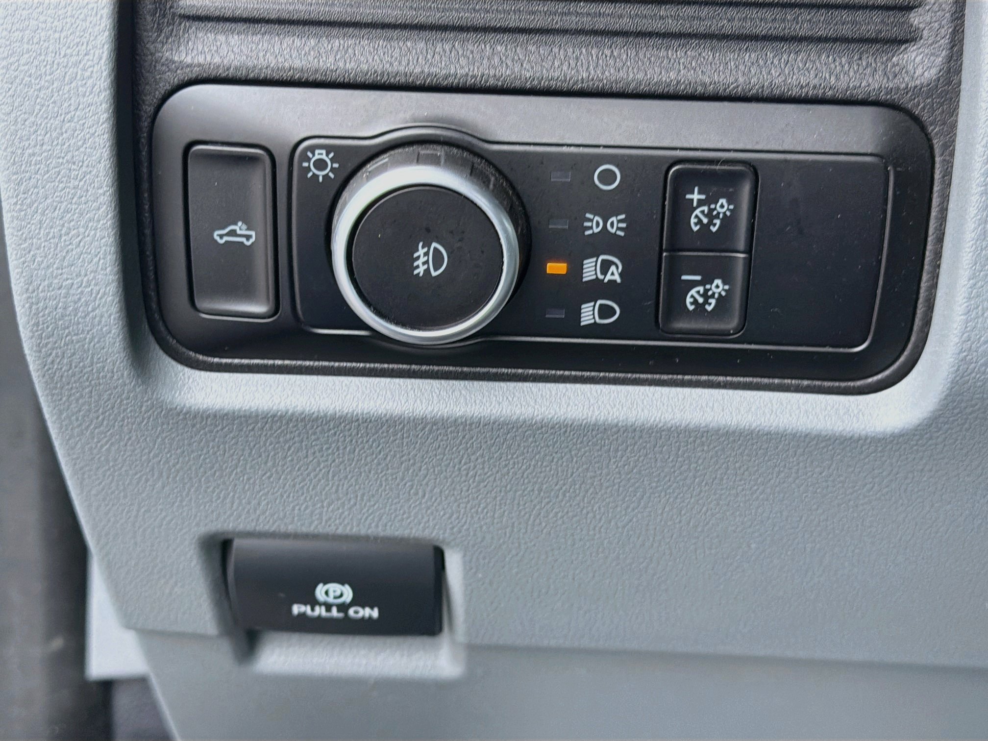 Used 2025 Ford F250 XLT AWD/4WD image 32