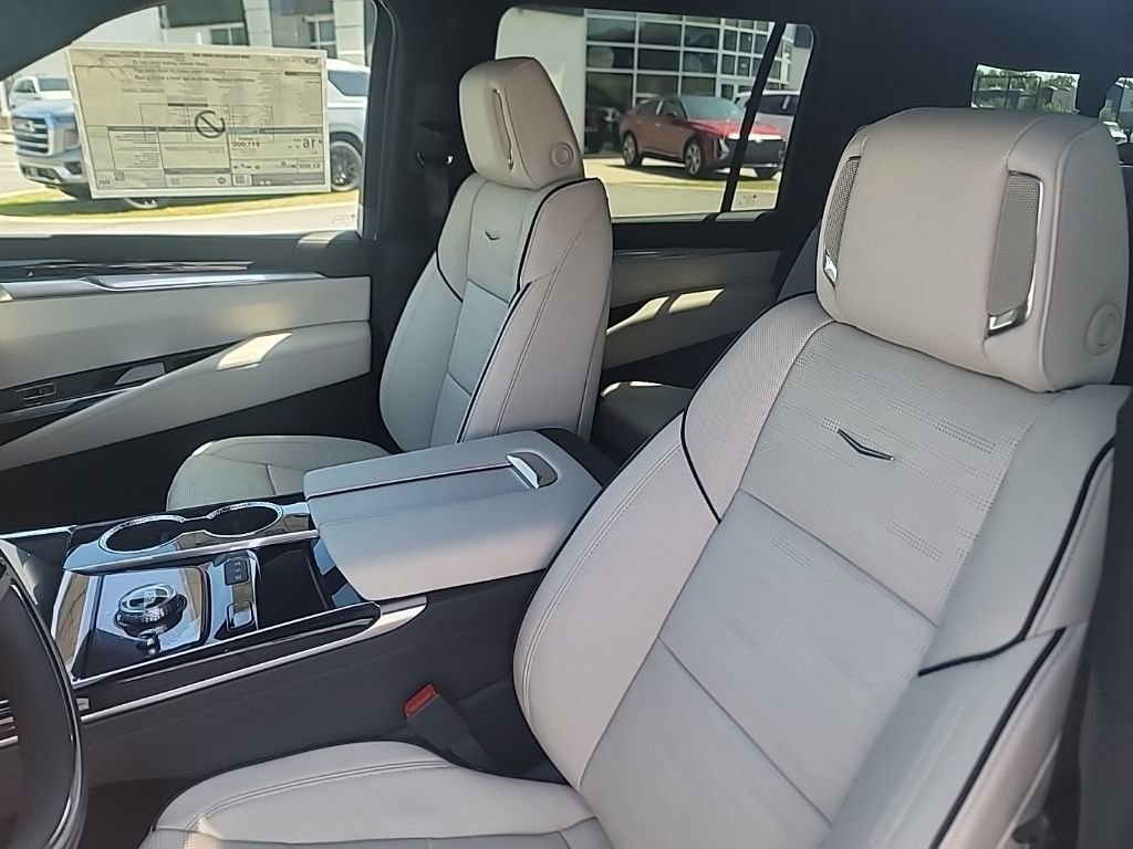Certified 2026 Cadillac Escalade ESV Sport w/ Touring Package AWD/4WD image 10