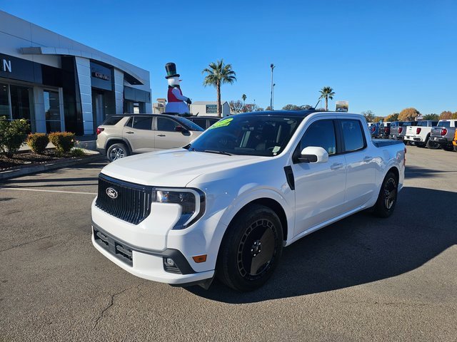 Used 2025 Ford Maverick Lobo image 2