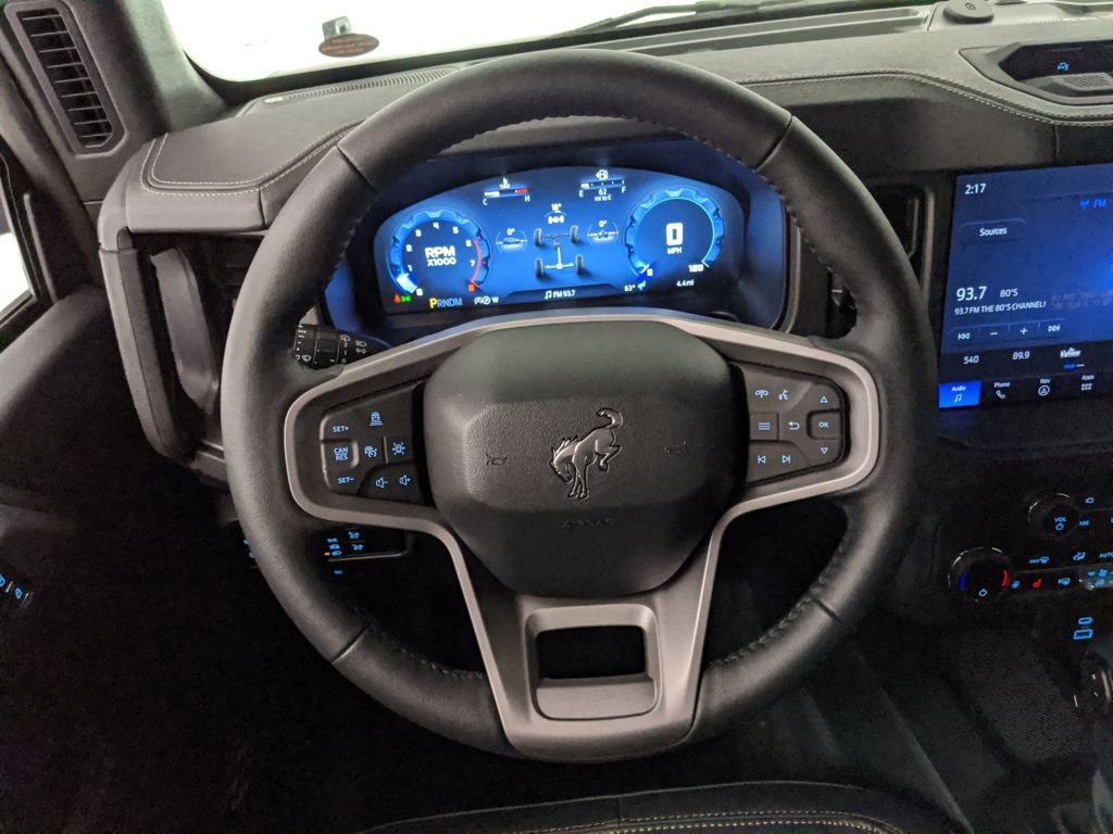 New 2025 Ford Bronco Badlands image 17