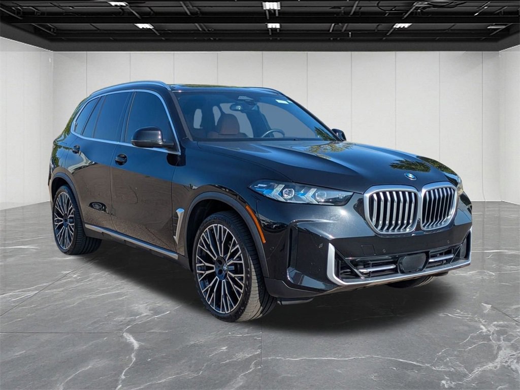Used 2024 BMW X5 xDrive40i w/ Premium Package image 13