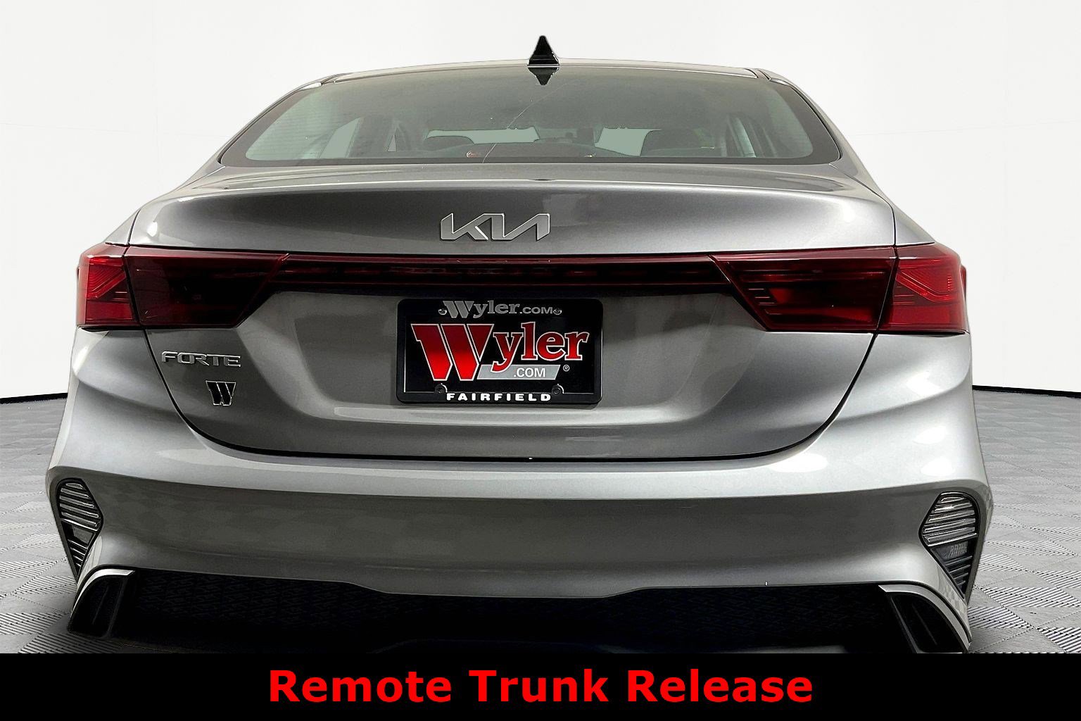 Certified 2023 Kia Forte LXS image 5