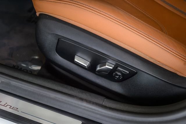 Used 2018 BMW 540i w/ Premium Package RWD image 40