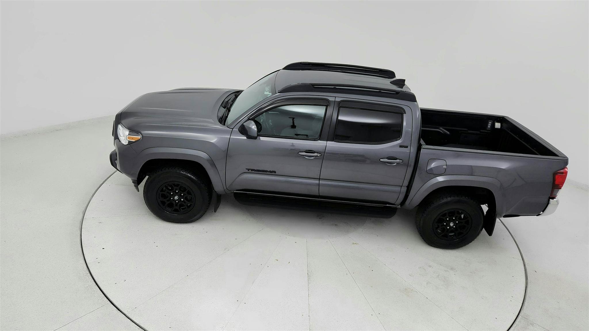 Used 2022 Toyota Tacoma SR5 AWD/4WD image 14