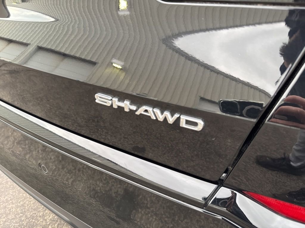 Used 2024 Acura MDX A-Spec image 11