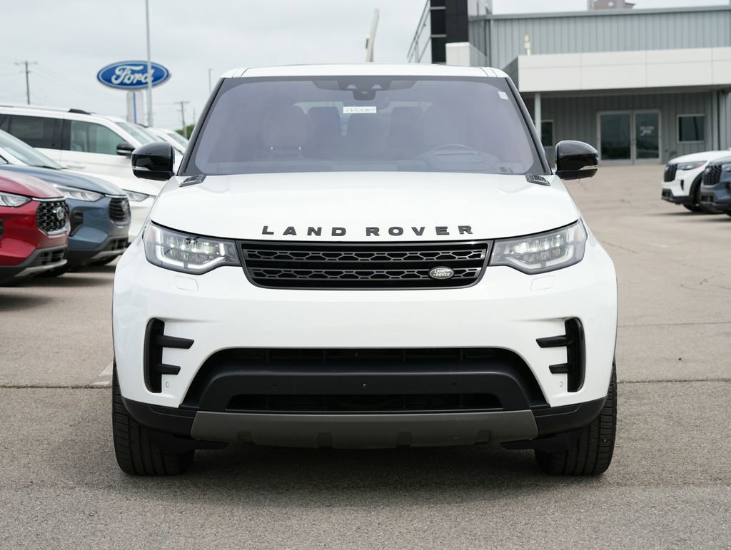Used 2018 Land Rover Discovery HSE AWD/4WD image 2