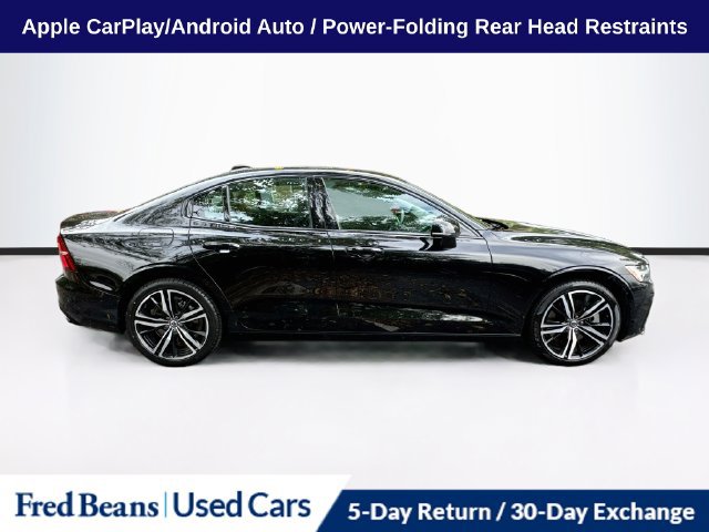 Used 2022 Volvo S60 T8 R-Design Expression w/ Premium Package AWD/4WD image 11