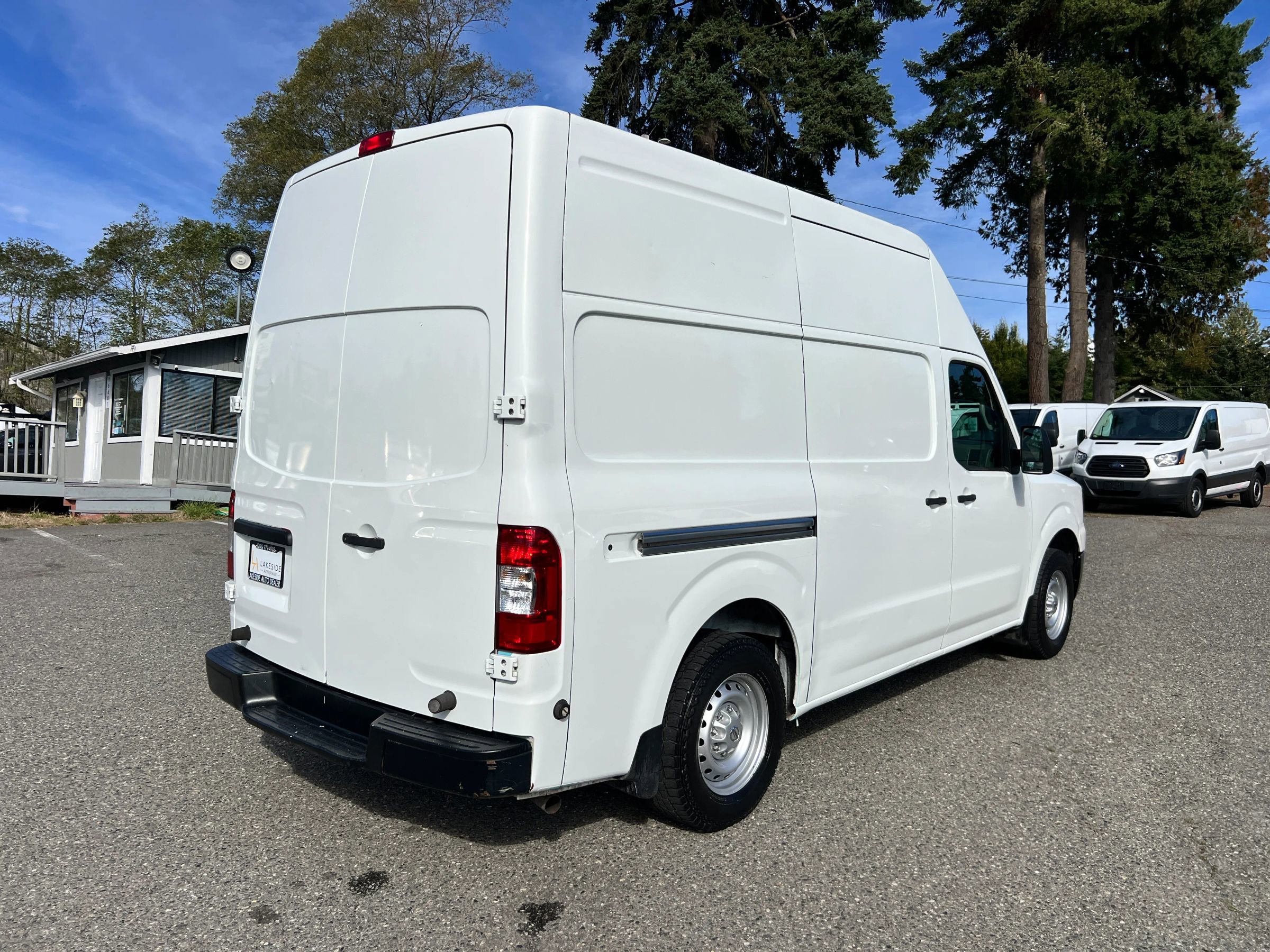 Used 2015 Nissan NV 2500 S w/ Power Package image 7