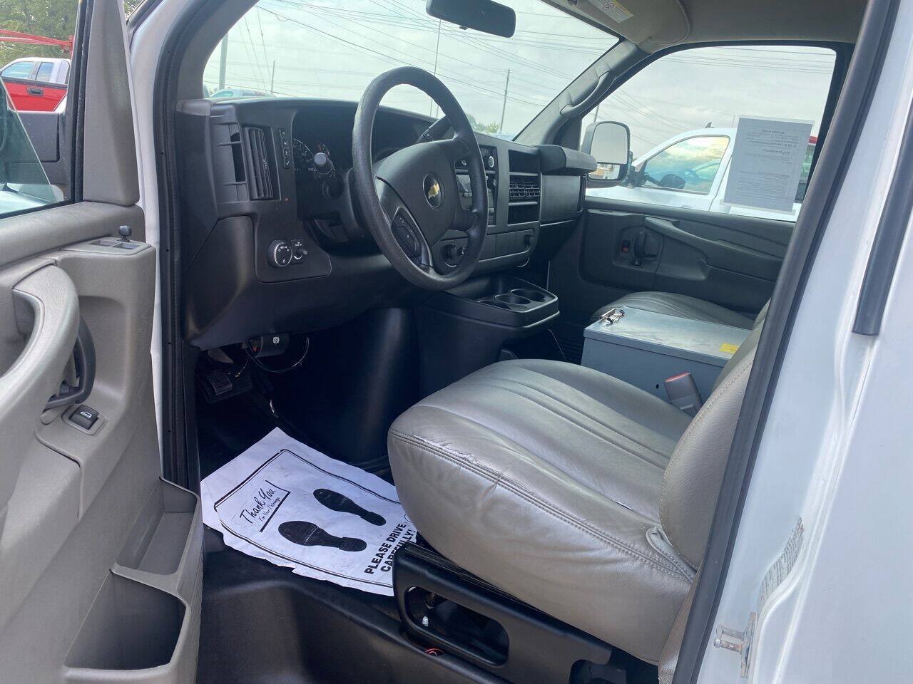 Used 2014 Chevrolet Express 3500 Extended RWD image 20