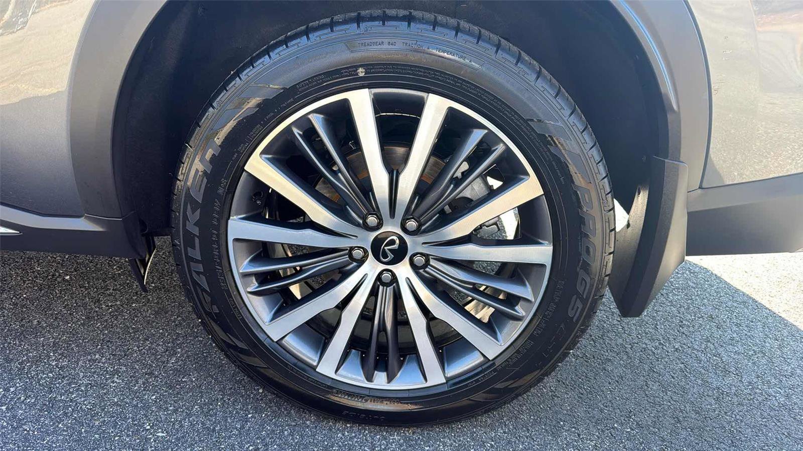 Used 2023 INFINITI QX60 Sensory w/ Cargo Package image 33