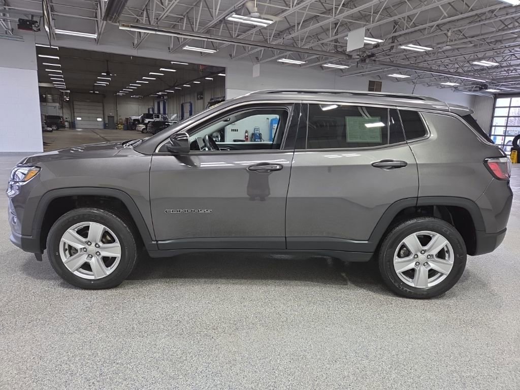 Used 2022 Jeep Compass Latitude w/ Convenience Group image 4