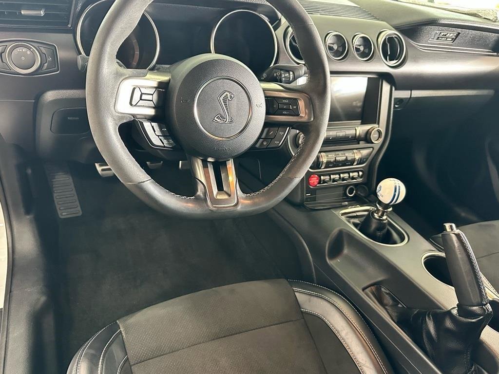 Used 2016 Ford Mustang Shelby GT350 w/ Technology Package image 8