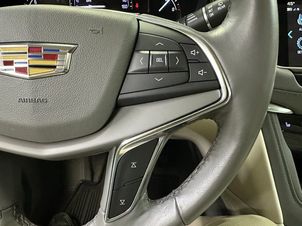 Used 2019 Cadillac XT5 Luxury image 14
