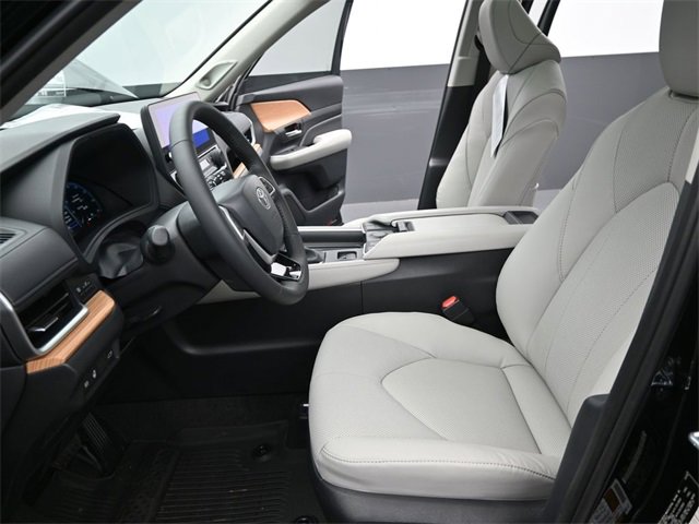 New 2026 Toyota Grand Highlander Limited image 12