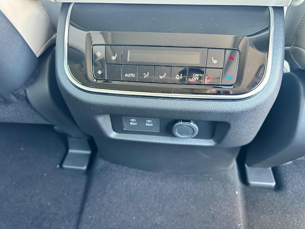 New 2026 Nissan Armada Platinum Reserve AWD/4WD image 6