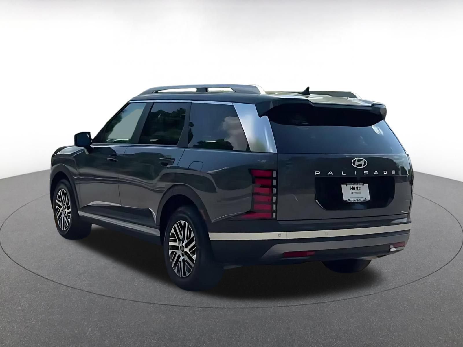 Used 2026 Hyundai Palisade SEL FWD image 10
