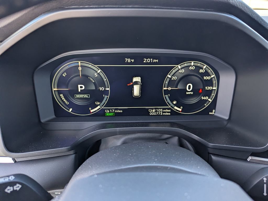 Used 2025 Mitsubishi Outlander 4WD Plug-In Hybrid image 23