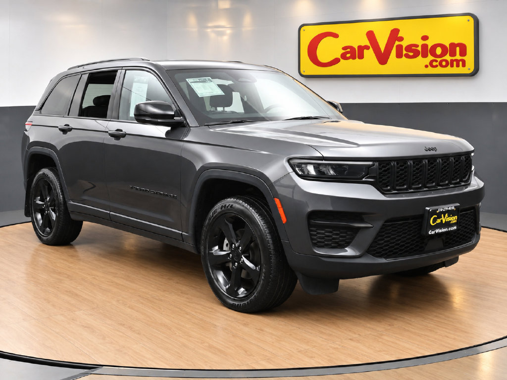 Used 2023 Jeep Grand Cherokee Altitude