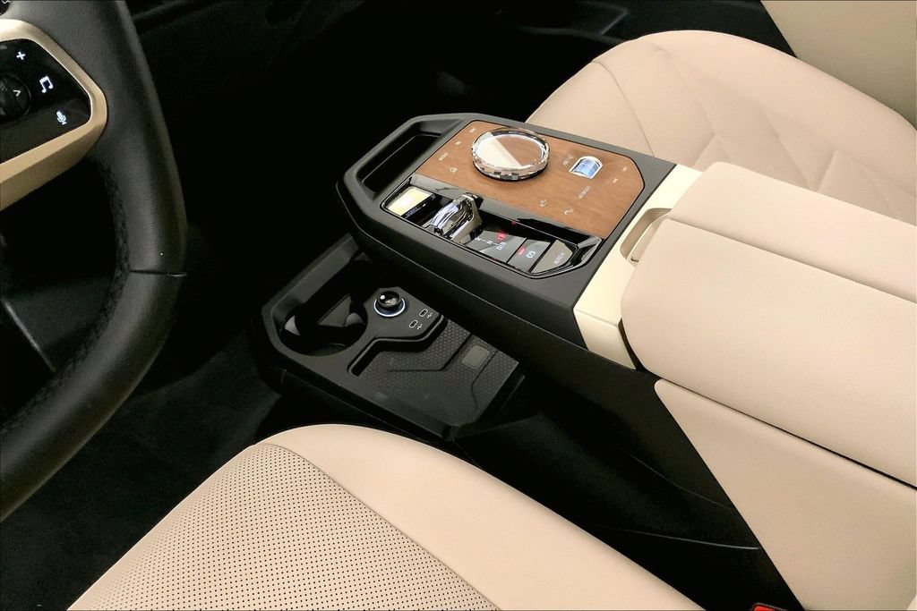 Certified 2024 BMW iX xDrive50 w/ Premium Package AWD/4WD image 21