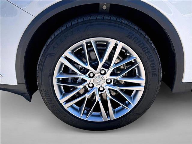 Used 2023 Acura MDX SH-AWD w/ Advance Package image 10