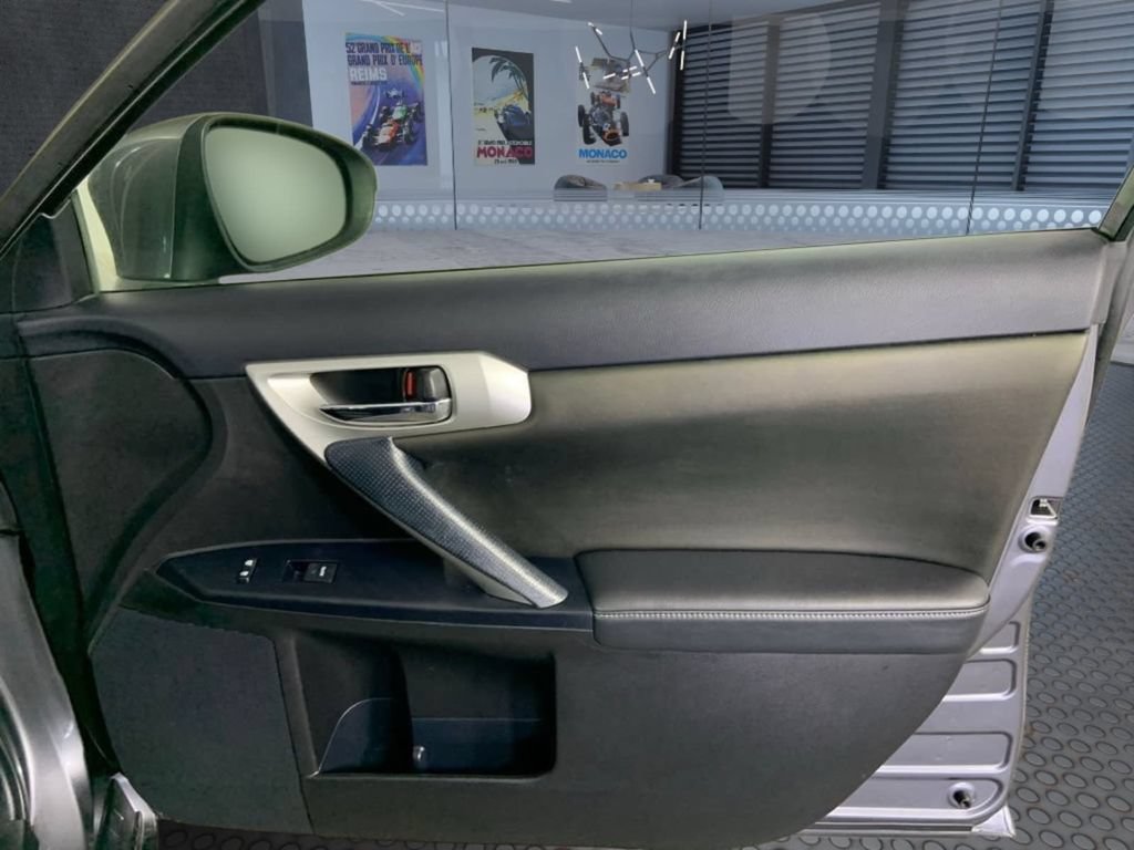 Used 2013 Lexus CT 200h w/ Premium Pkg w/Navigation FWD image 14