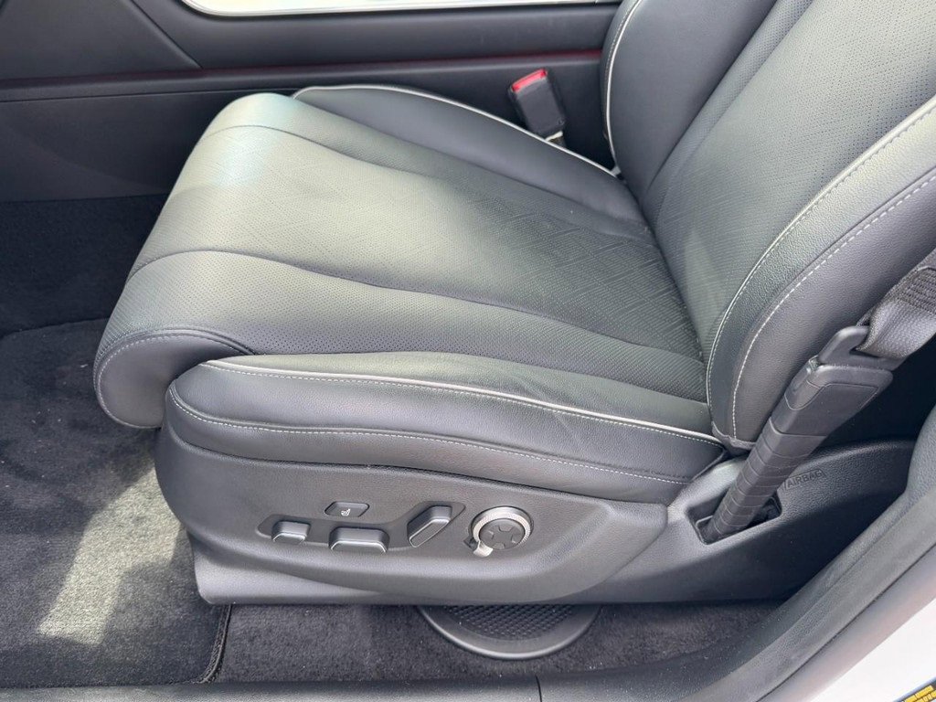 Certified 2025 Genesis GV80 3.5T Advanced image 16
